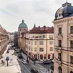 Charles Bridge - 3 Bedroom Apartment - Old Town